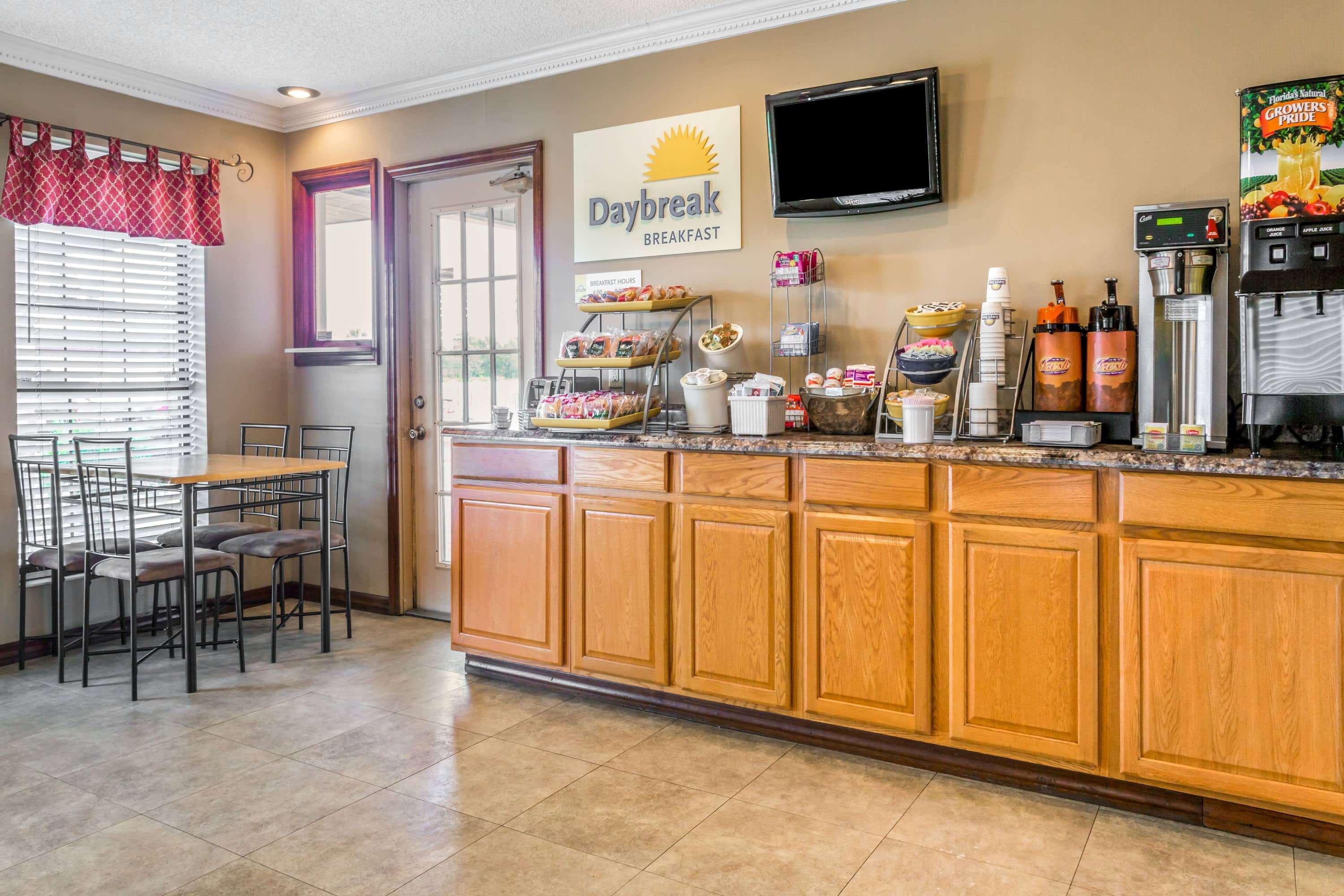 Days Inn By Wyndham Madison Ngoại thất bức ảnh